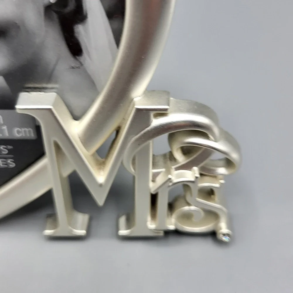 Studio Decor Mr & Mrs Picture Frame 4